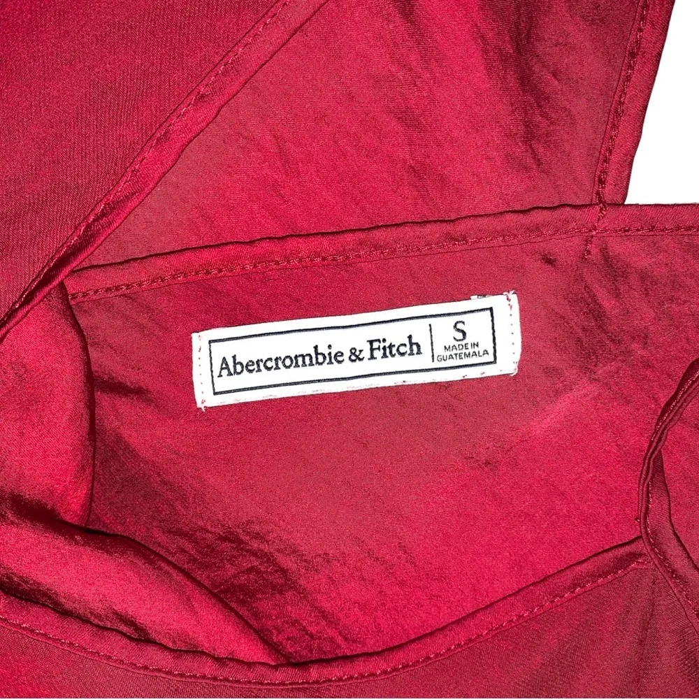 Abercrombie & Fitch Satin Cold Shoulder Bodysuit V Neck Maroon Layering Silky - Picture 2 of 12